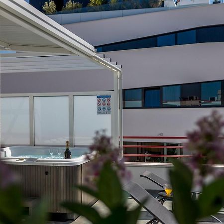 Seaside Penthouse With Hot Tub Sky Living Apartamento Split Exterior foto