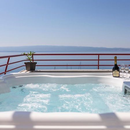 Seaside Penthouse With Hot Tub Sky Living Apartamento Split Exterior foto
