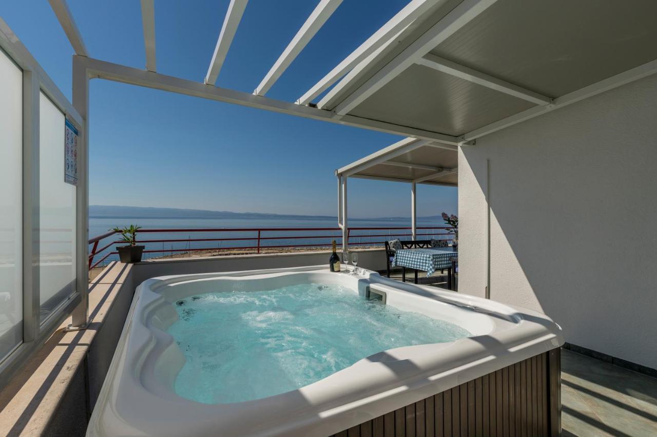 Seaside Penthouse With Hot Tub Sky Living Apartamento Split Exterior foto