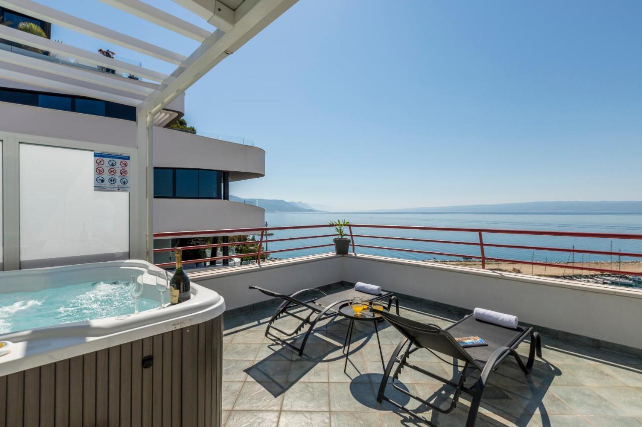 Seaside Penthouse With Hot Tub Sky Living Apartamento Split Exterior foto