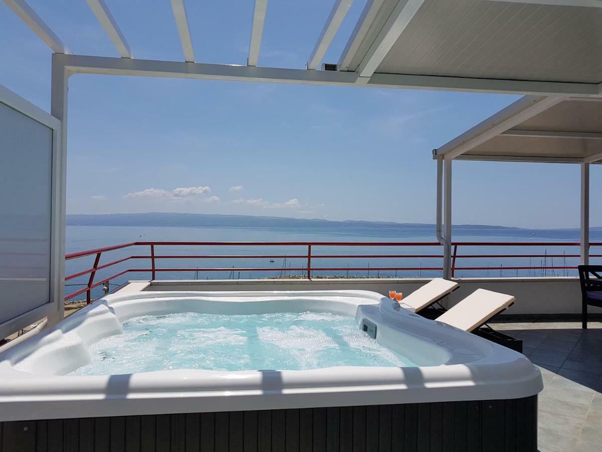 Seaside Penthouse With Hot Tub Sky Living Apartamento Split Exterior foto