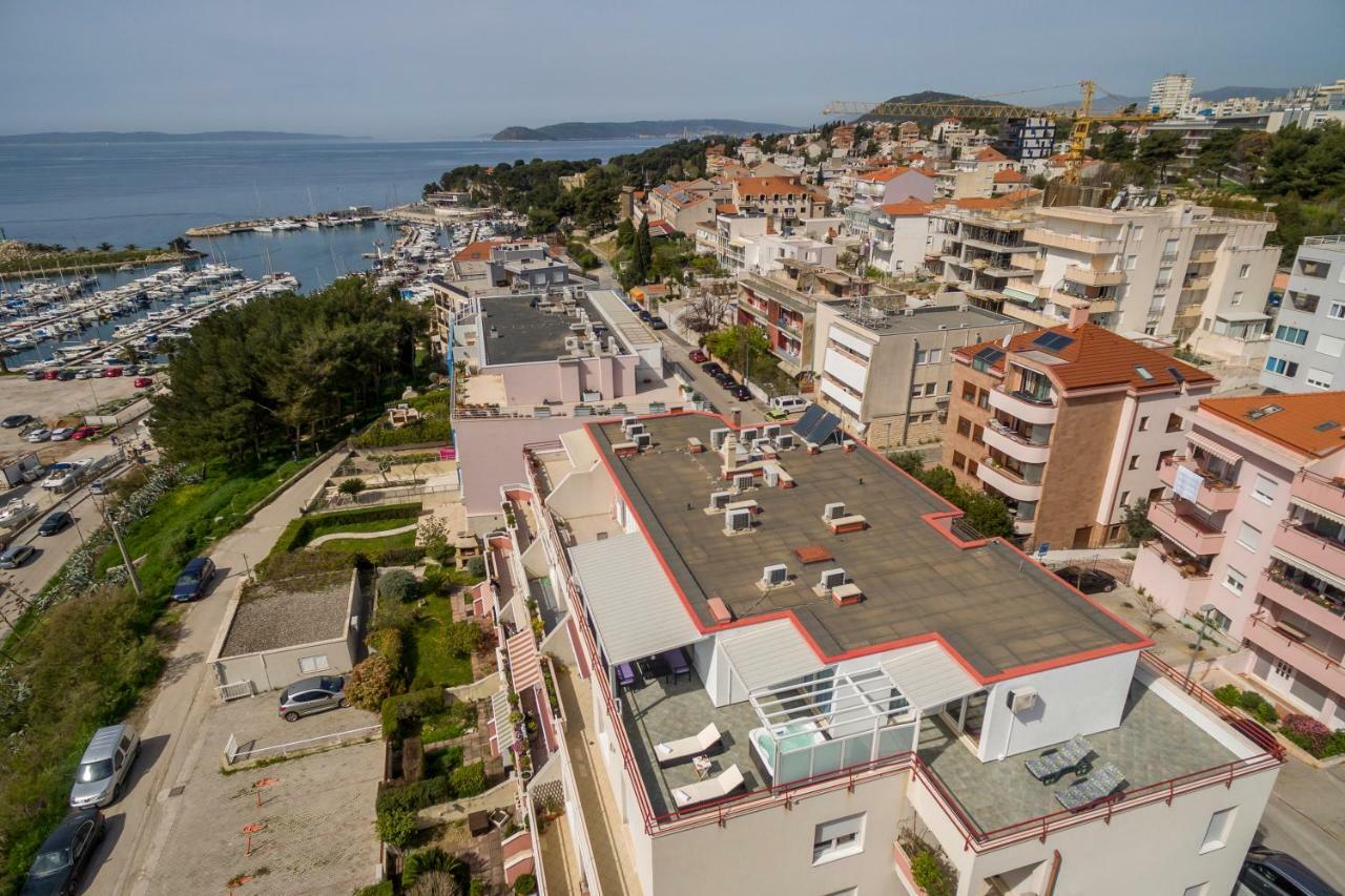 Seaside Penthouse With Hot Tub Sky Living Apartamento Split Exterior foto
